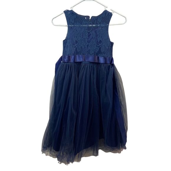 New without tags Girls Navy Blue Lace and Tulle Flower Girl Dress Size 9 - Picture 2 of 10